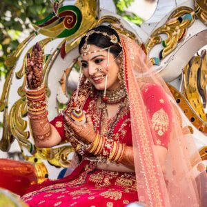 A Maharashtrian bride with traditional makeup on her wedding day.